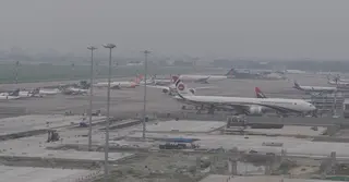 মধ্যপ্রাচ্য সংঘাত: ২০ হাজারের বেশি ফ্লাইট বাতিল, সংকটে এভিয়েশনে খাত